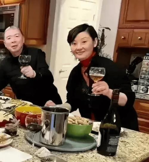 新澳门全年免费料新澳和冯小刚养女高中毕业与冯小刚收养的女儿